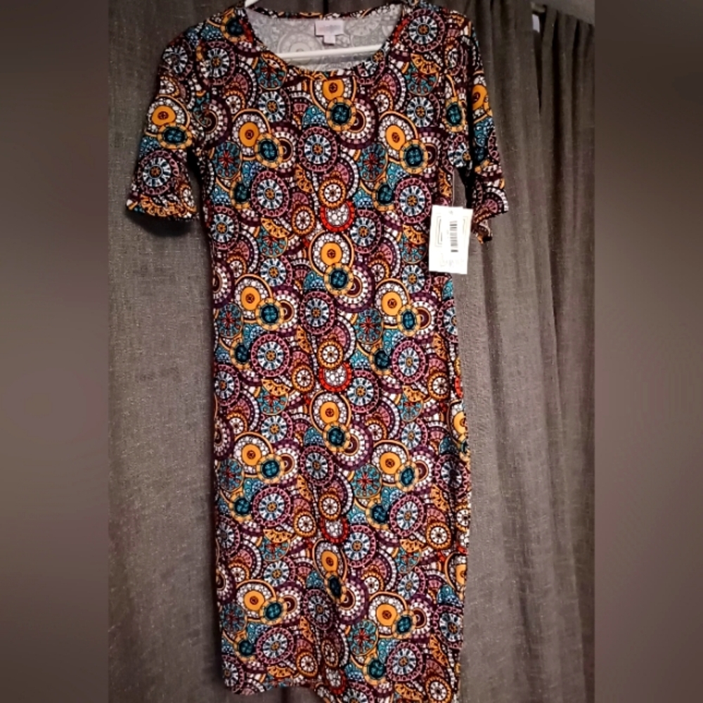 LAST CHANCE..LuLaRoe Multicolor Julia Geometric Dress